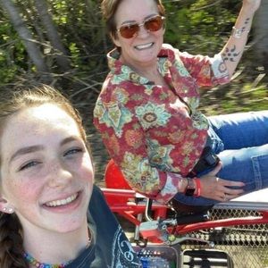 Meet your Posher, Sharon